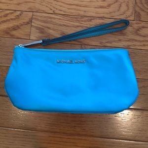 NEVER USED Micheal Kors Wristlet
